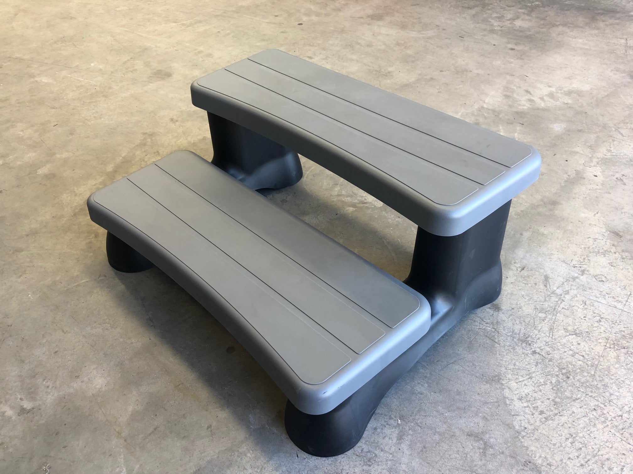 2 Tier Plastic Steps – Indoor Outdoor Spas